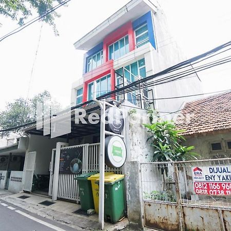 Eascot Hotel Mitra Reddoorz Jacarta Exterior foto