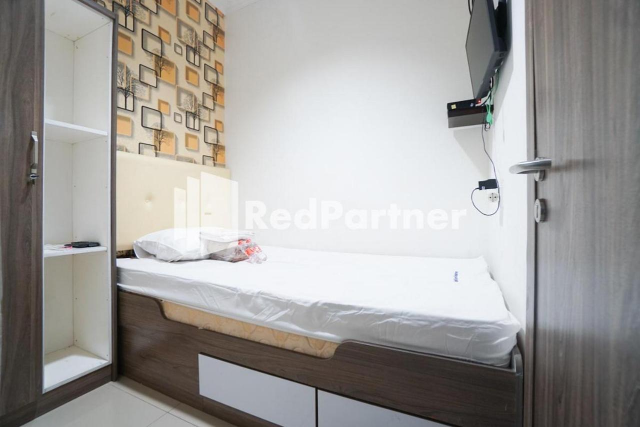 Eascot Hotel Mitra Reddoorz Jacarta Exterior foto