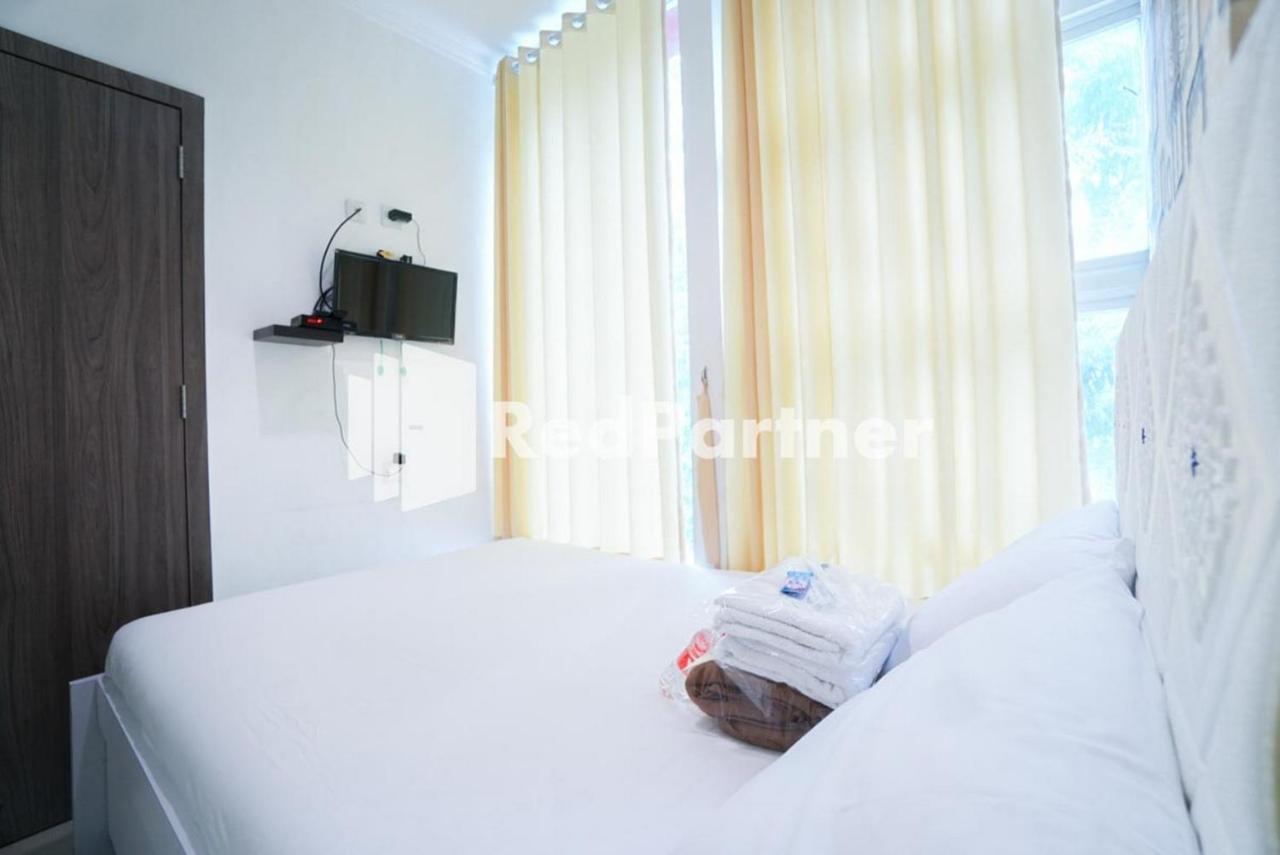 Eascot Hotel Mitra Reddoorz Jacarta Exterior foto